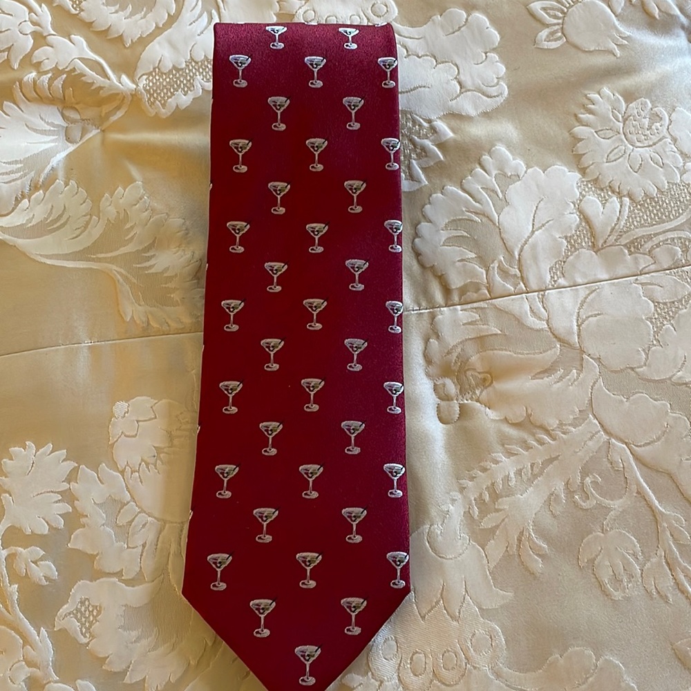 Tommy Bahama martini tie